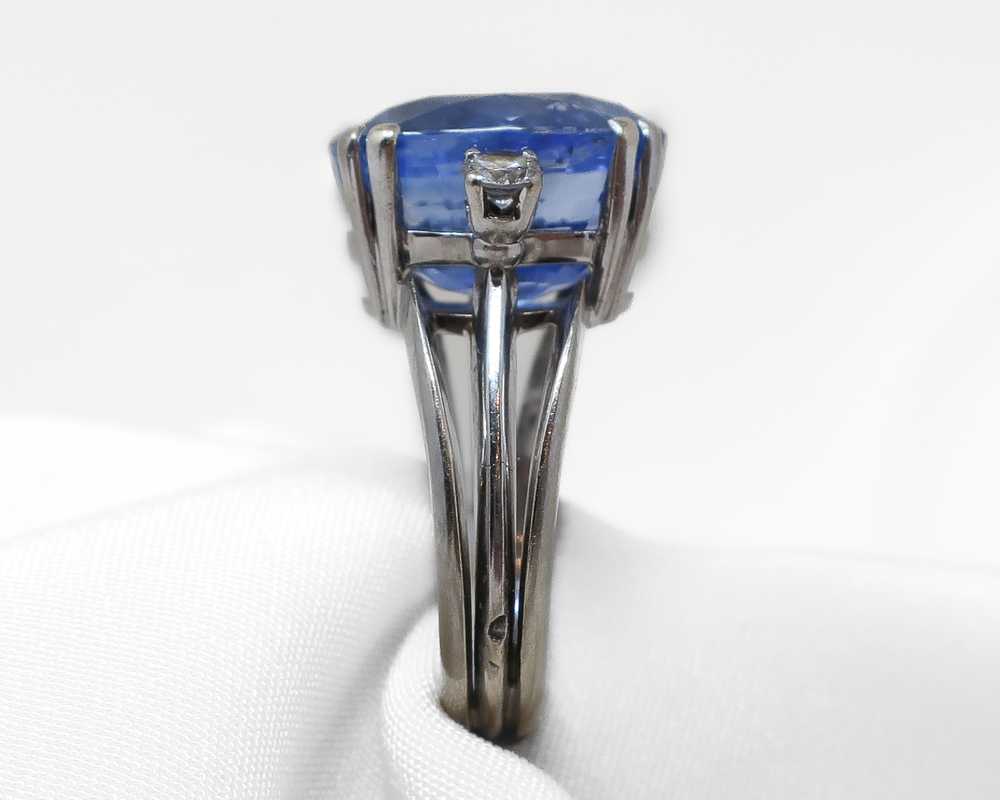 Midcentury No-Heat Sapphire Ring - image 3