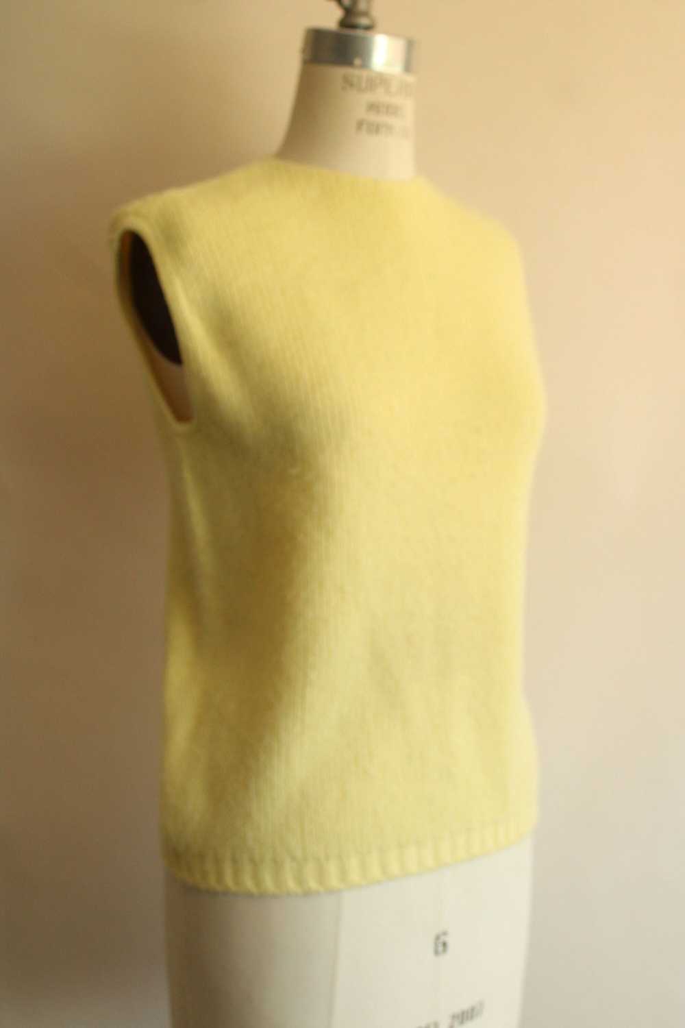 Vintage 1960s Classic Creations Yellow Knit Sweat… - image 5