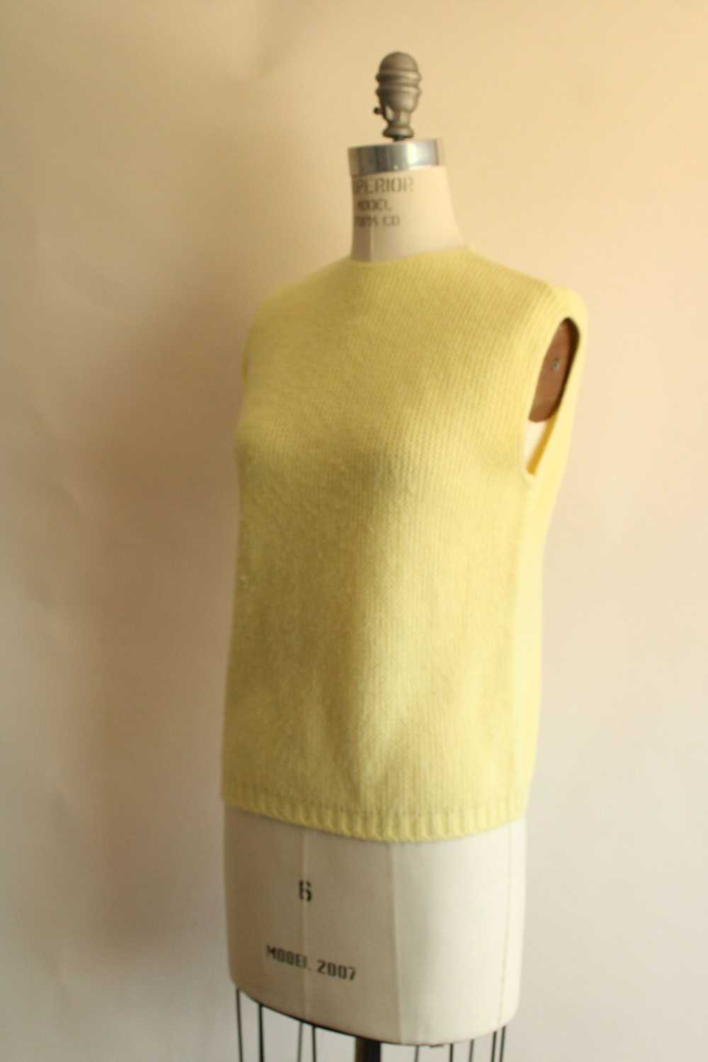 Vintage 1960s Classic Creations Yellow Knit Sweat… - image 6