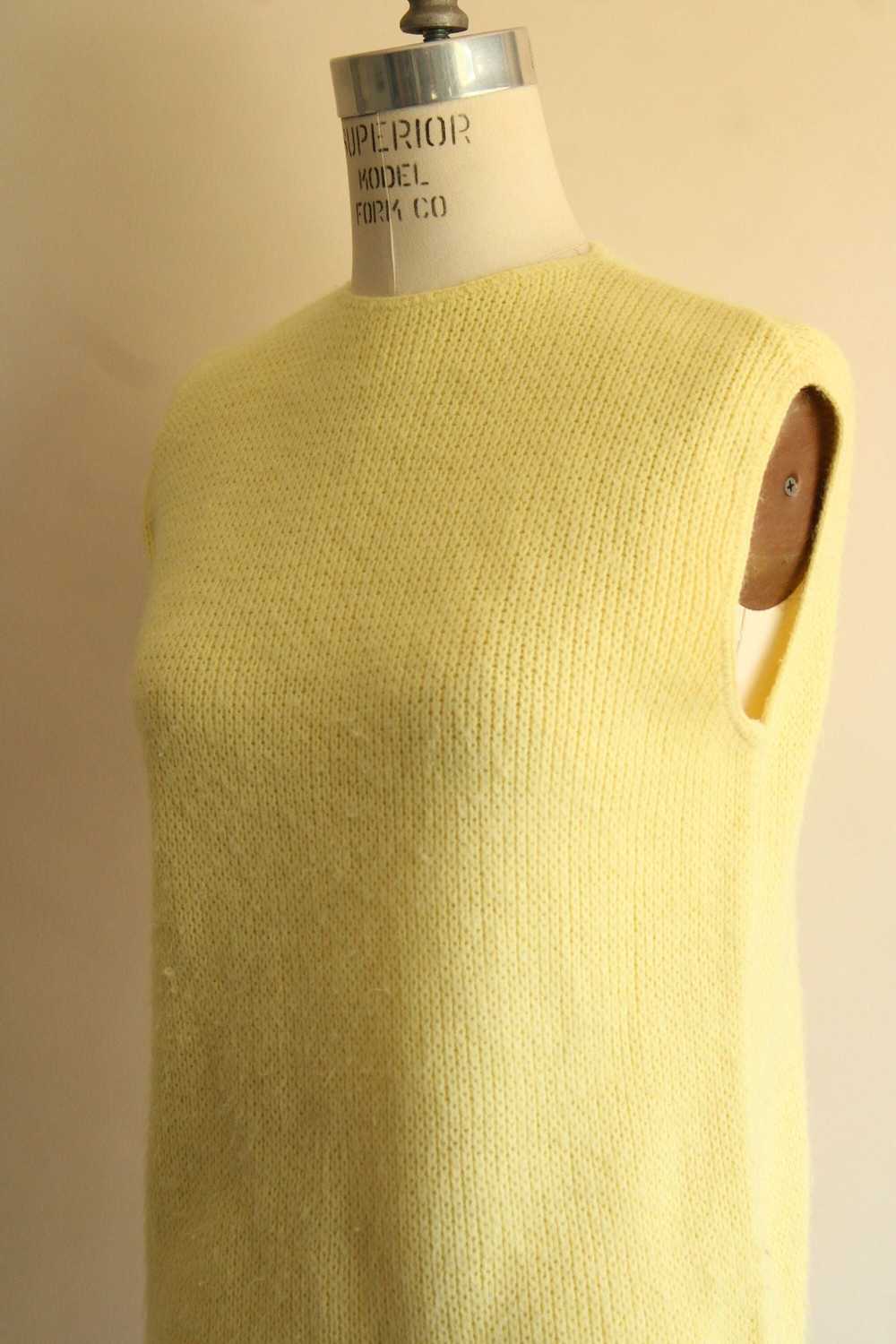 Vintage 1960s Classic Creations Yellow Knit Sweat… - image 7