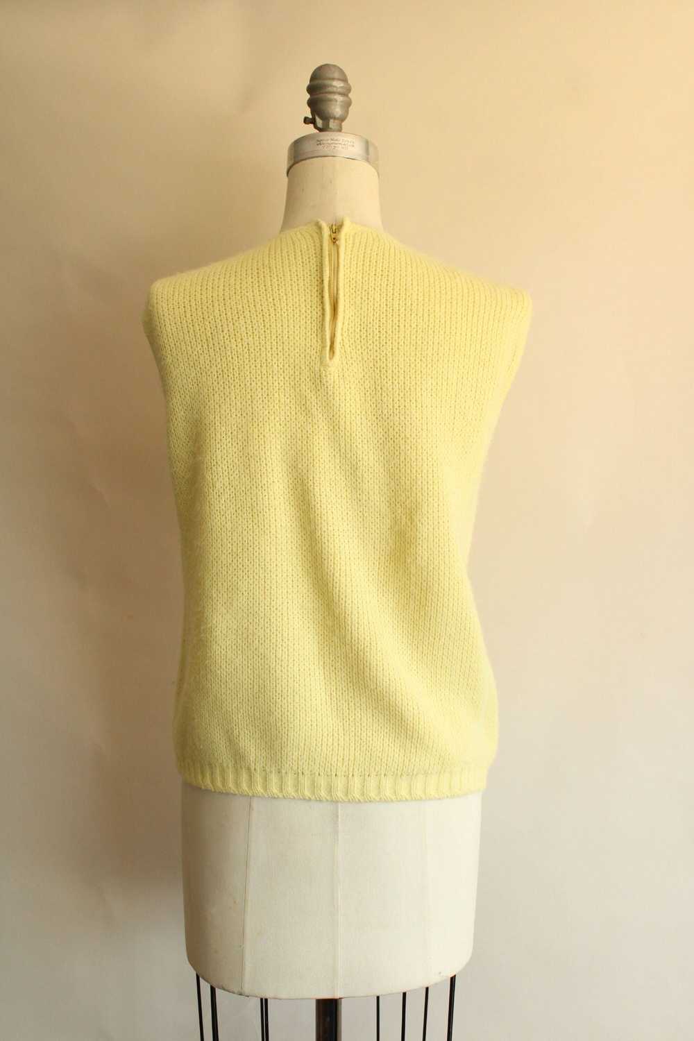 Vintage 1960s Classic Creations Yellow Knit Sweat… - image 9