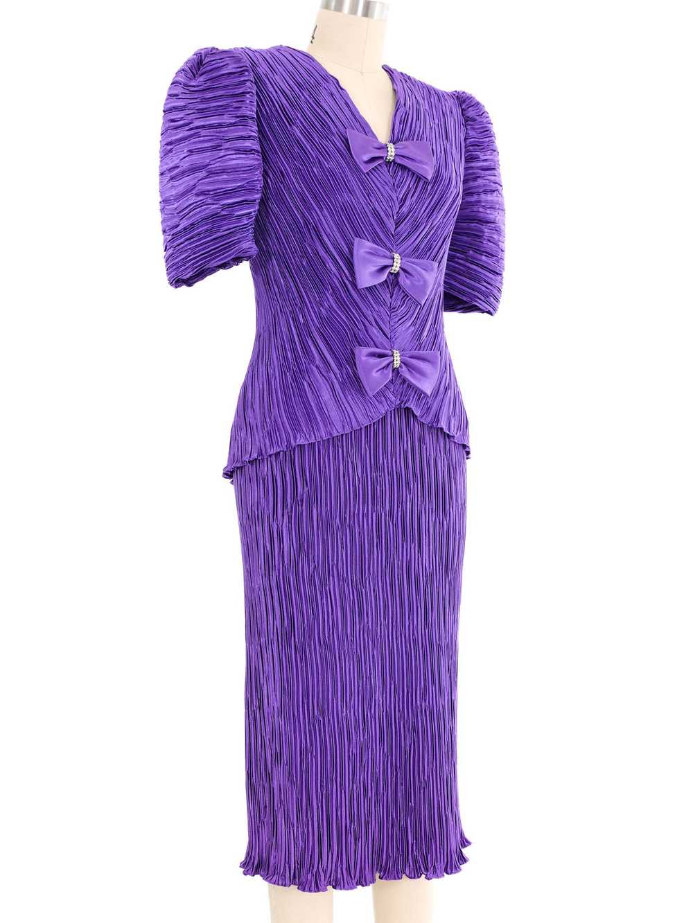 1980s Purple Bow Embellished Plisse Pleat Ensemble - image 3