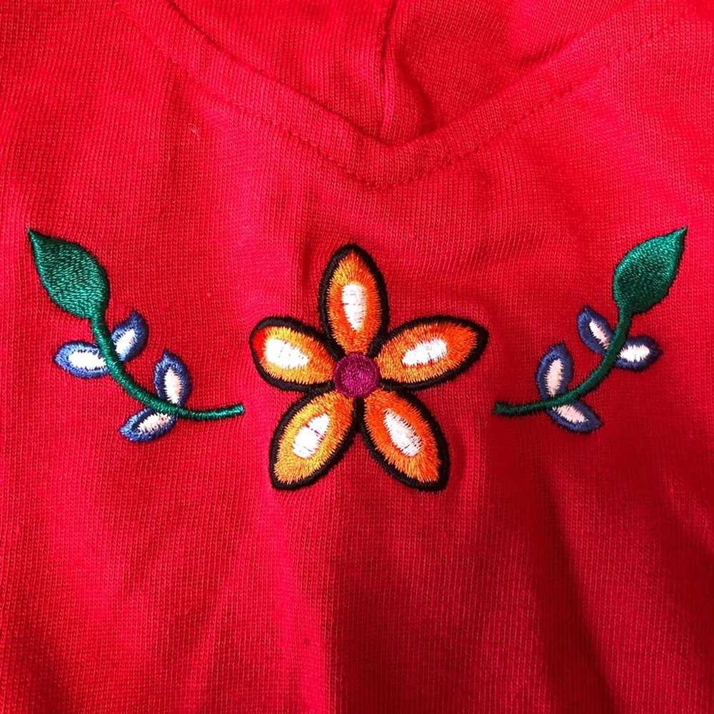 Vintage 62 East Red & Black Floral Embroidered Ho… - image 4