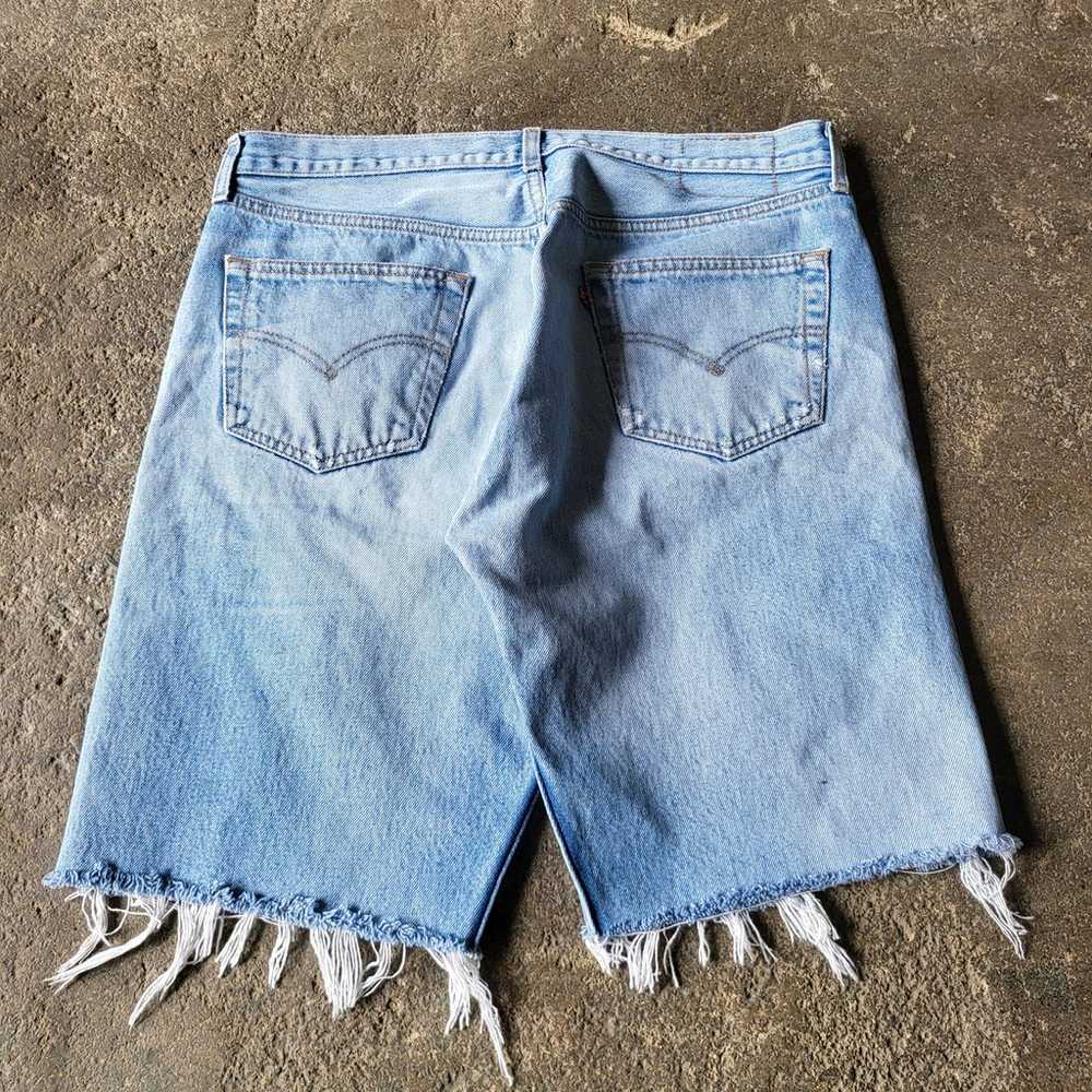 Vintage Levi's 501 Cut Off Shorts Size 34 Blue Jo… - image 4