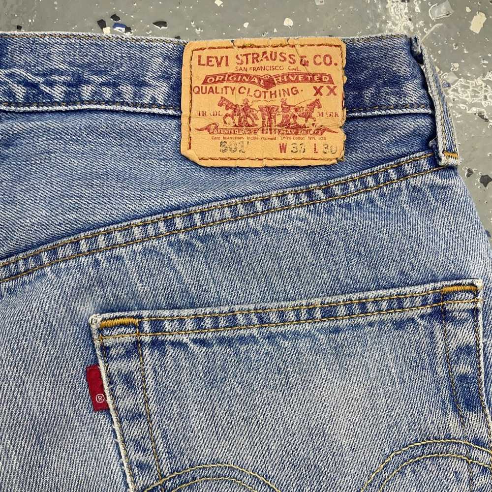 Levi’s 501 vintage made in USA light wash made in… - image 4