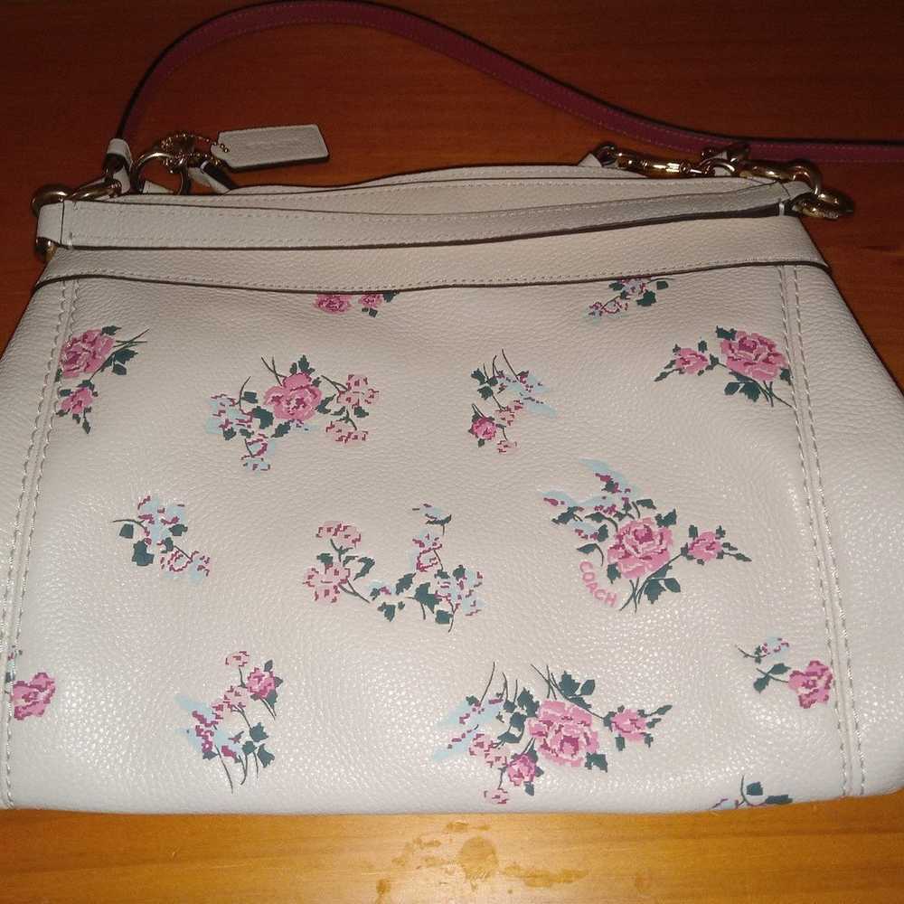 Very pretty Coach flower floral crossbody handbag… - image 8