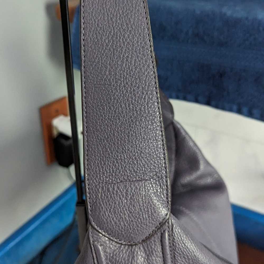 EUC Coach Avery Pebbled Leather Hobo F23960 SV/Sl… - image 4