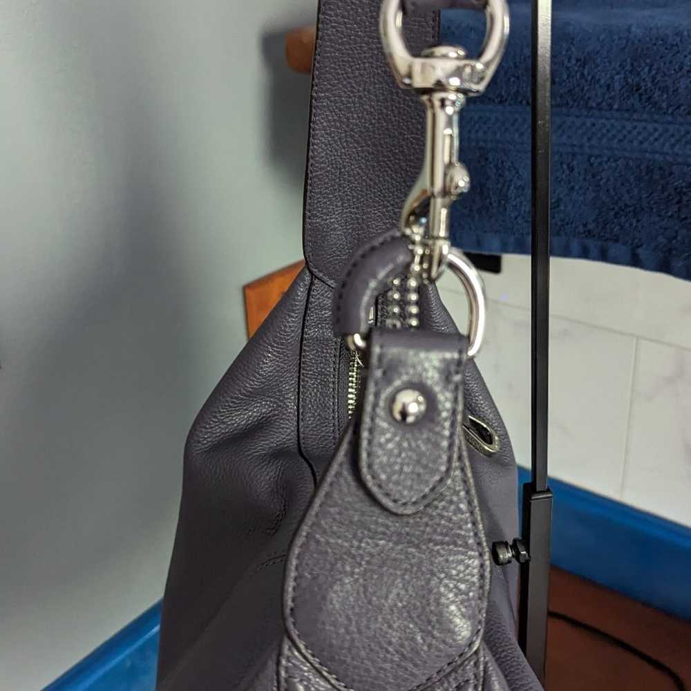 EUC Coach Avery Pebbled Leather Hobo F23960 SV/Sl… - image 6