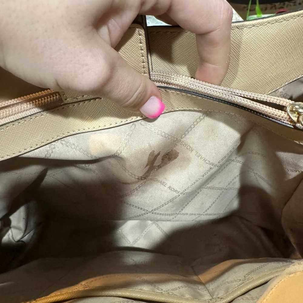 Michael Kors tan purse - image 7