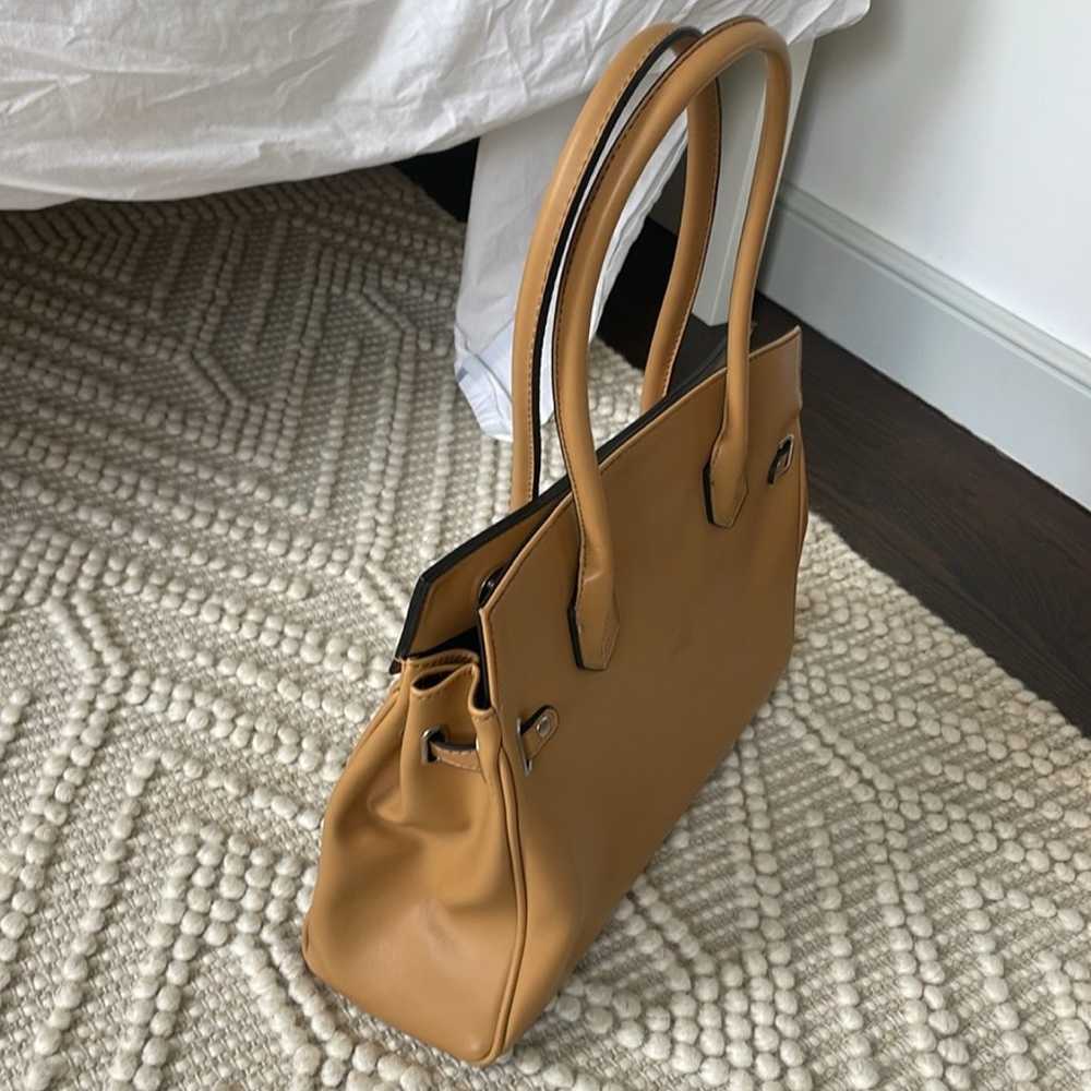 Kelly Style Camel Leather Bag - image 5