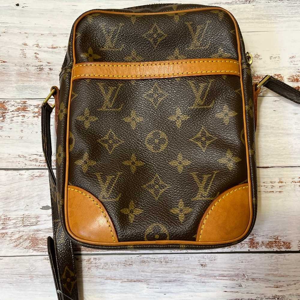 Louis Vuitton Monogram Danube PM LV Shoulder Bag … - image 2