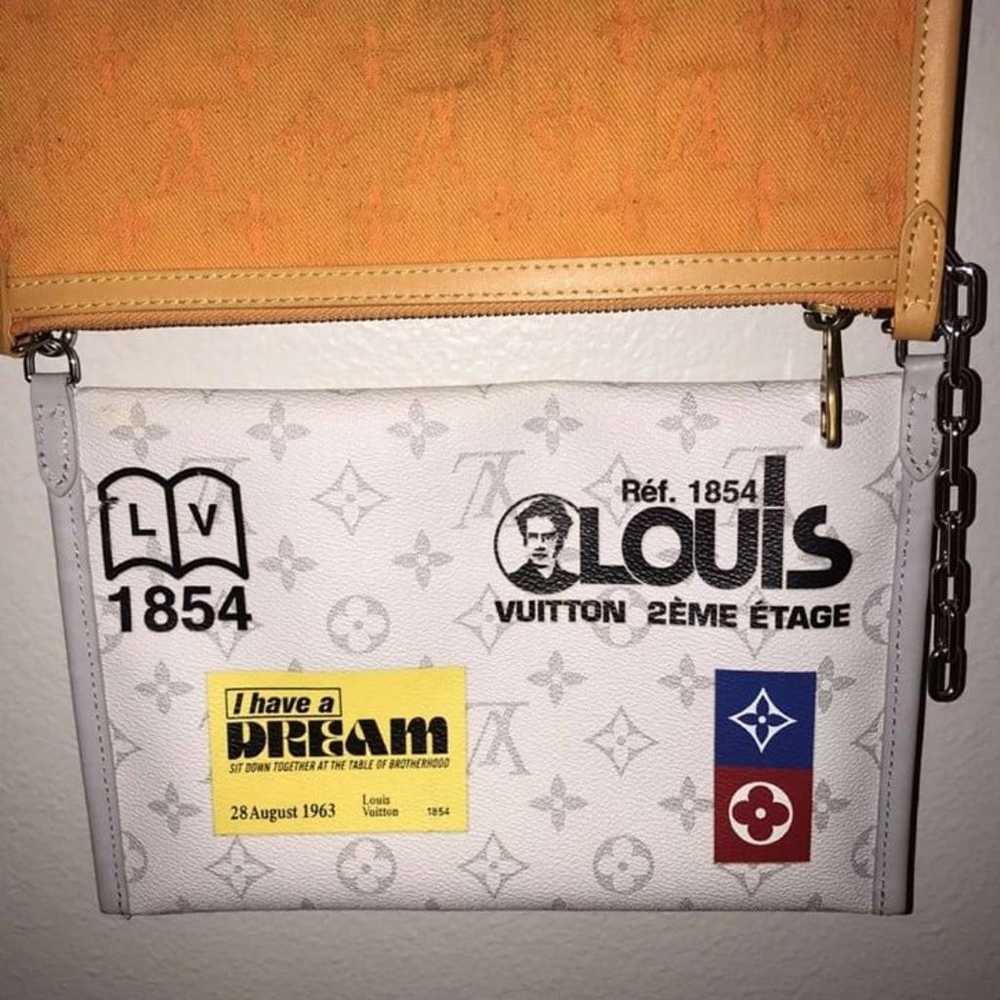 Louis Vuitton x Off-White Messenger Bag - image 3