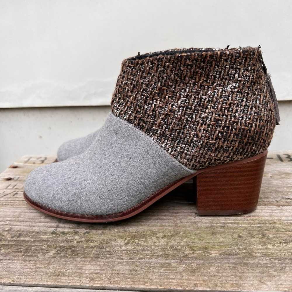 Toms Leila gray Bouclé stacked heel booties boots… - image 5