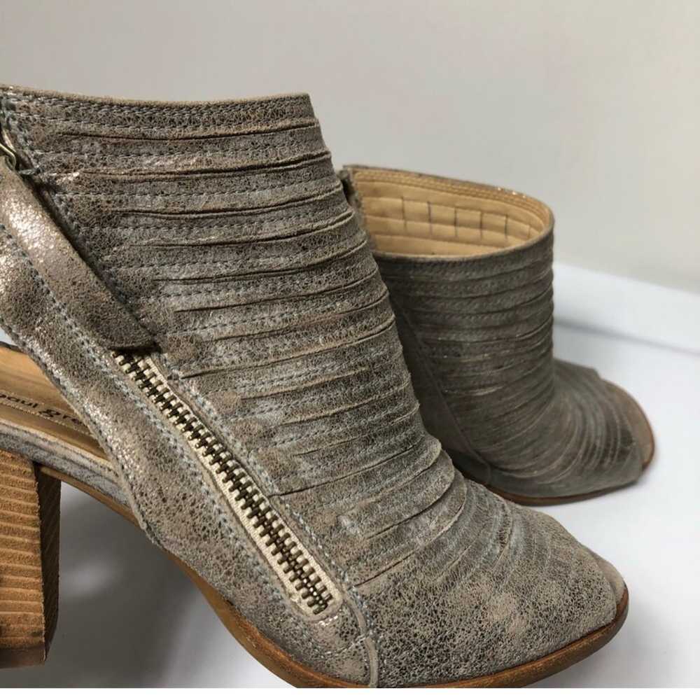 Paul Green metallic peep toe block heel leather b… - image 5