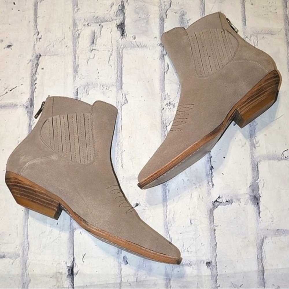 Anthro indie suede Western Chelsea boots 37 - image 4