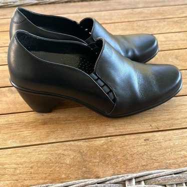 Dansko Black Heeled Leather Shoes 39
