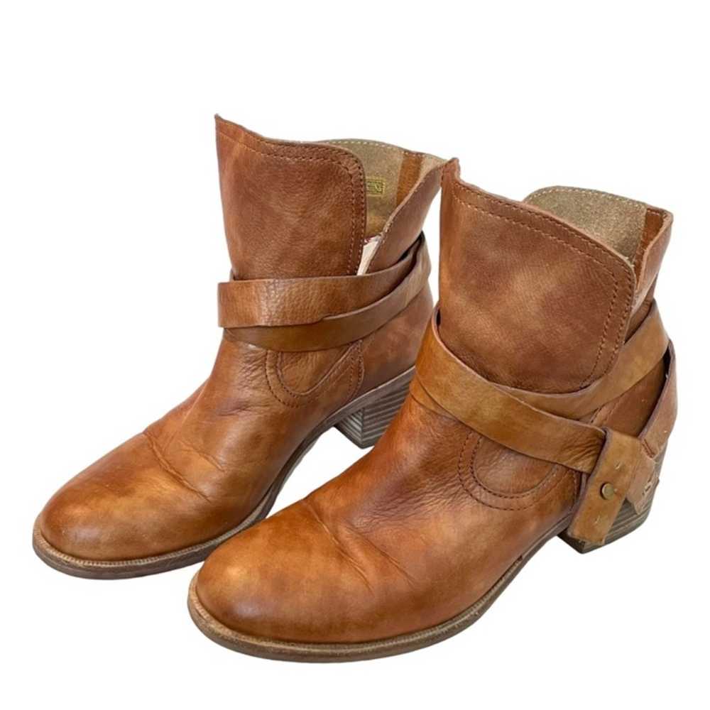 UGG Elora Leather Chestnut Short Booties Sz 7.5 - image 2
