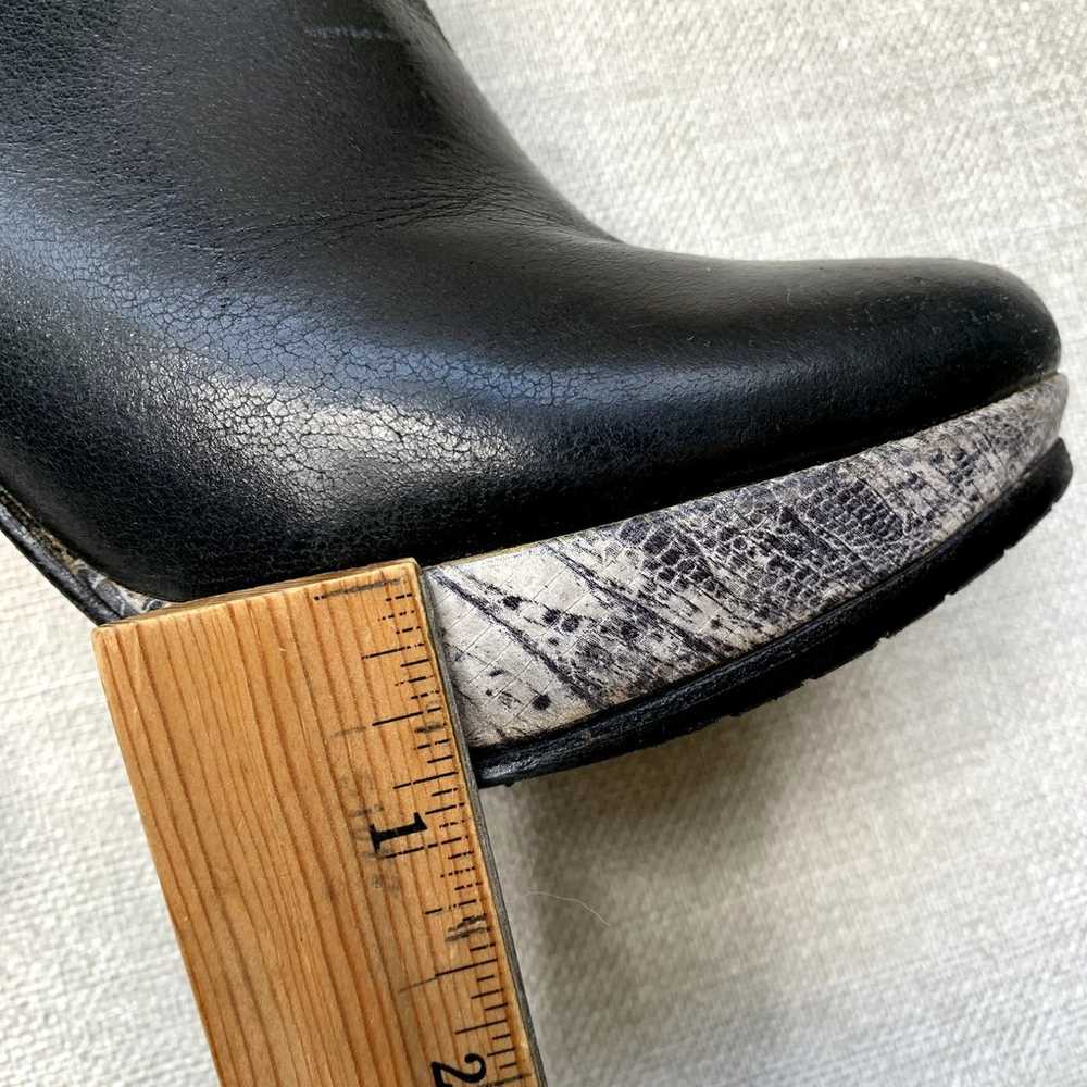 JOHN FLUEVOG Shakti Platform Short Zip Boots Blac… - image 10