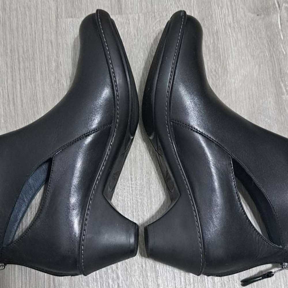 Dansko Bonita Cut Out Ankle Boot Size 39 US 8.5- … - image 6