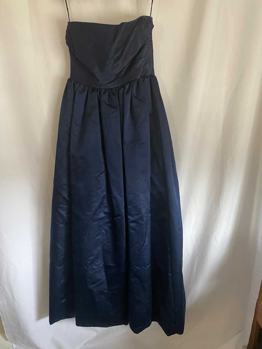 1980's Navy Silk Sleeveless Evening Gown by Richi… - image 2