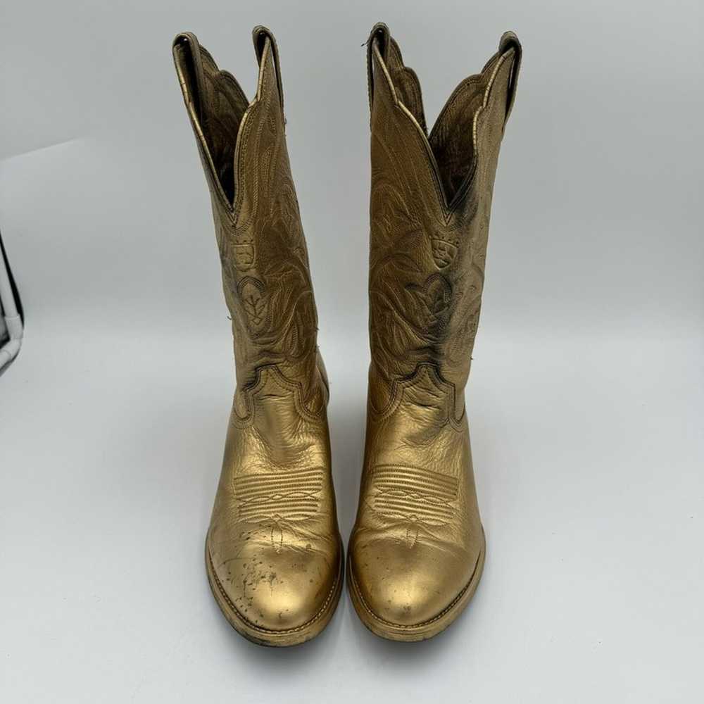 ARIAT Gold tailgate Distressed size 9B cowgirl Dr… - image 4