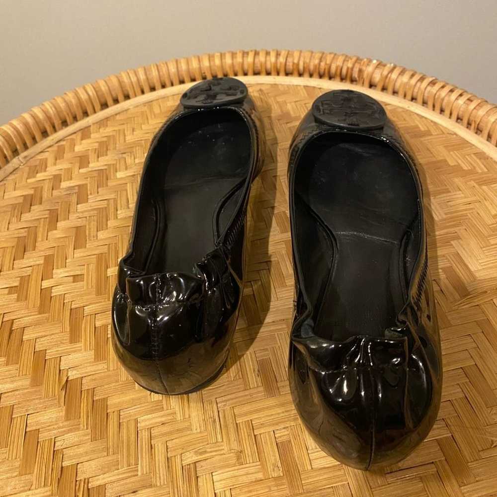 Tory Burch Women's size 7.5 Patent Leather Black … - image 2