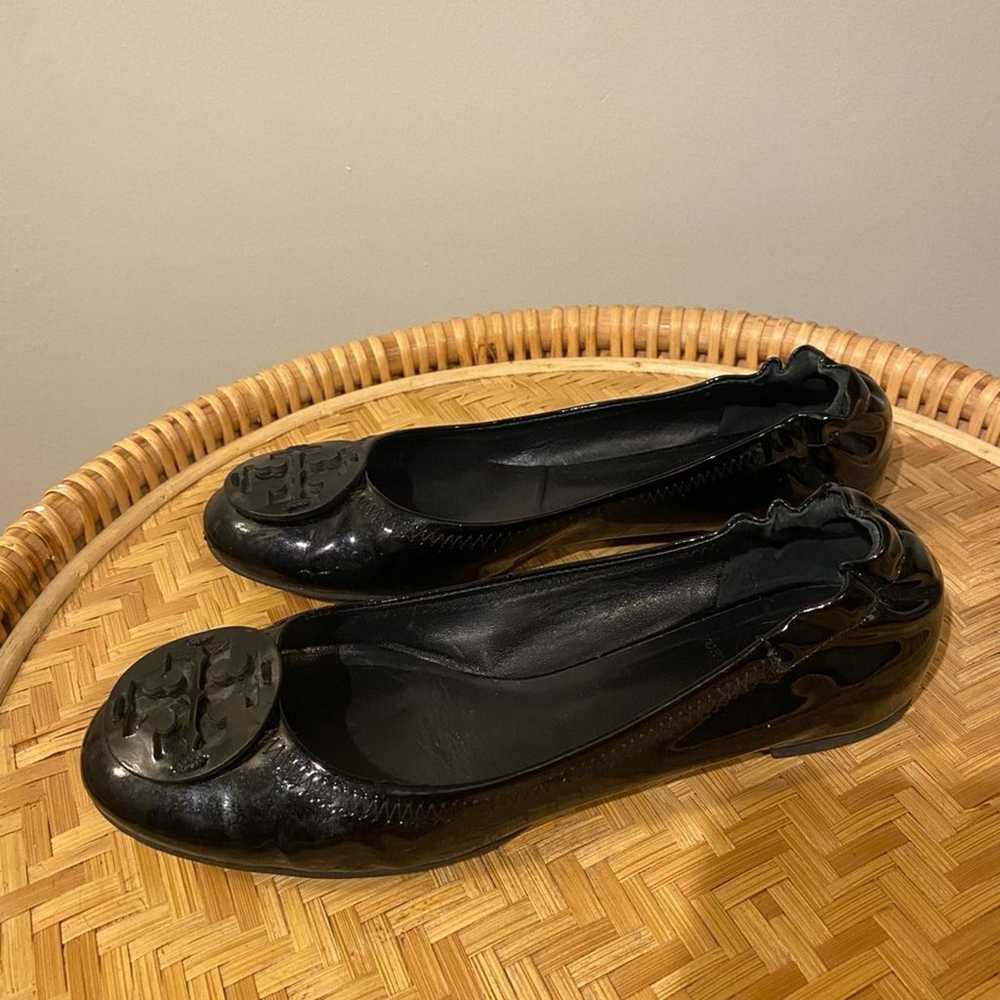 Tory Burch Women's size 7.5 Patent Leather Black … - image 3