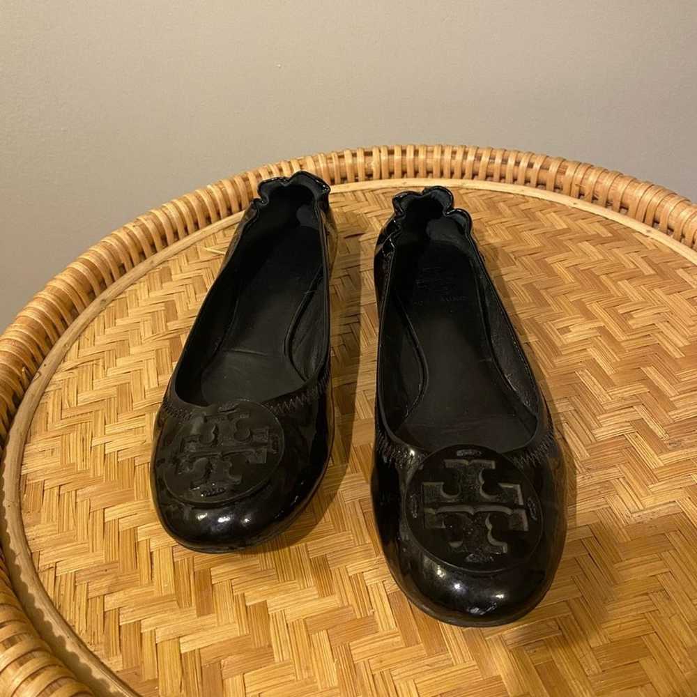 Tory Burch Women's size 7.5 Patent Leather Black … - image 4