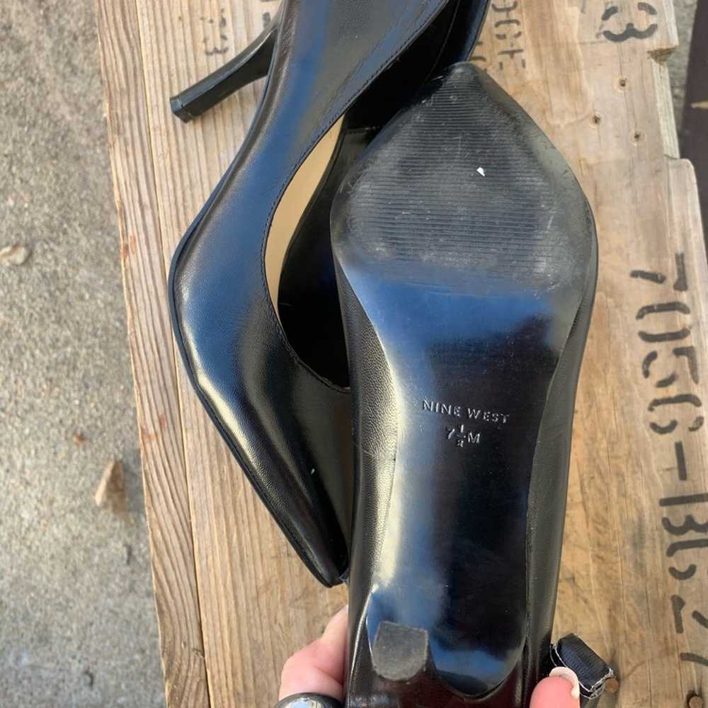 Nine West classic black pumps heels 7 1/2 M - image 4