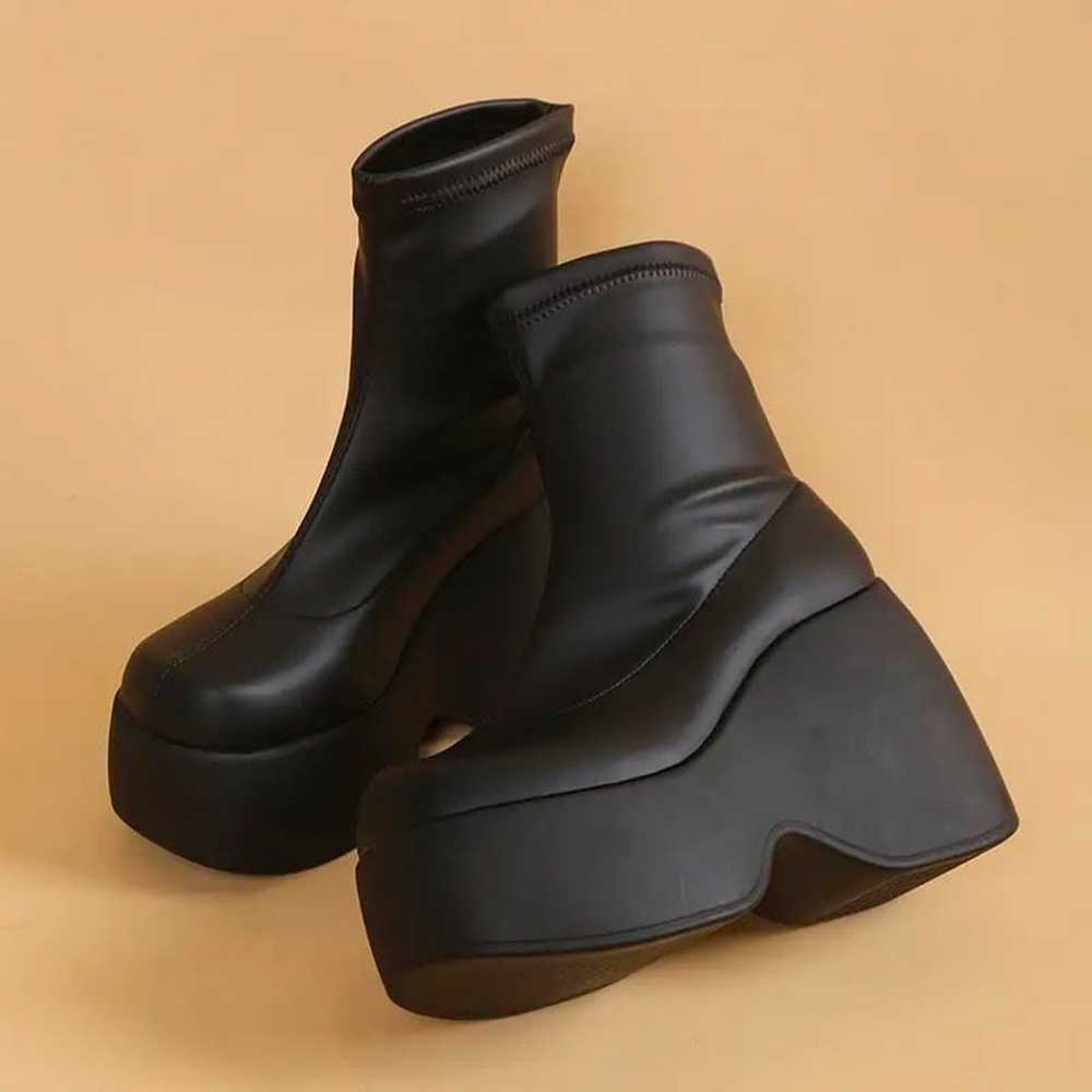 platform shoes - image 5