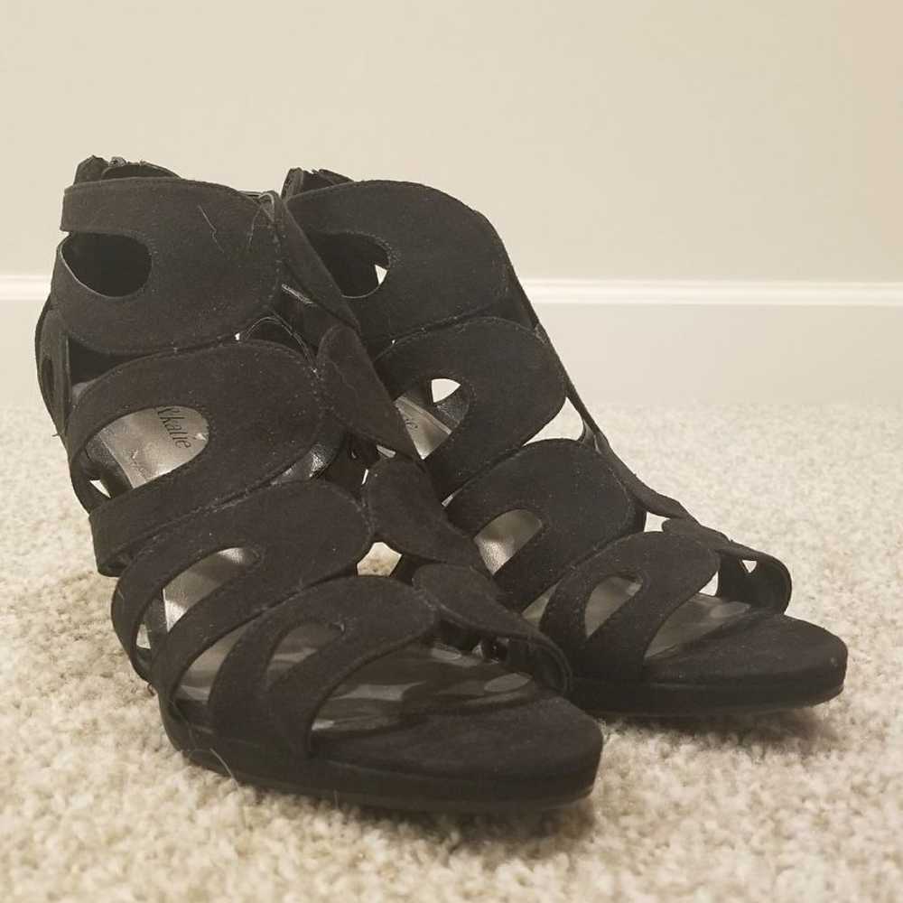 Black heels size 10 - image 10