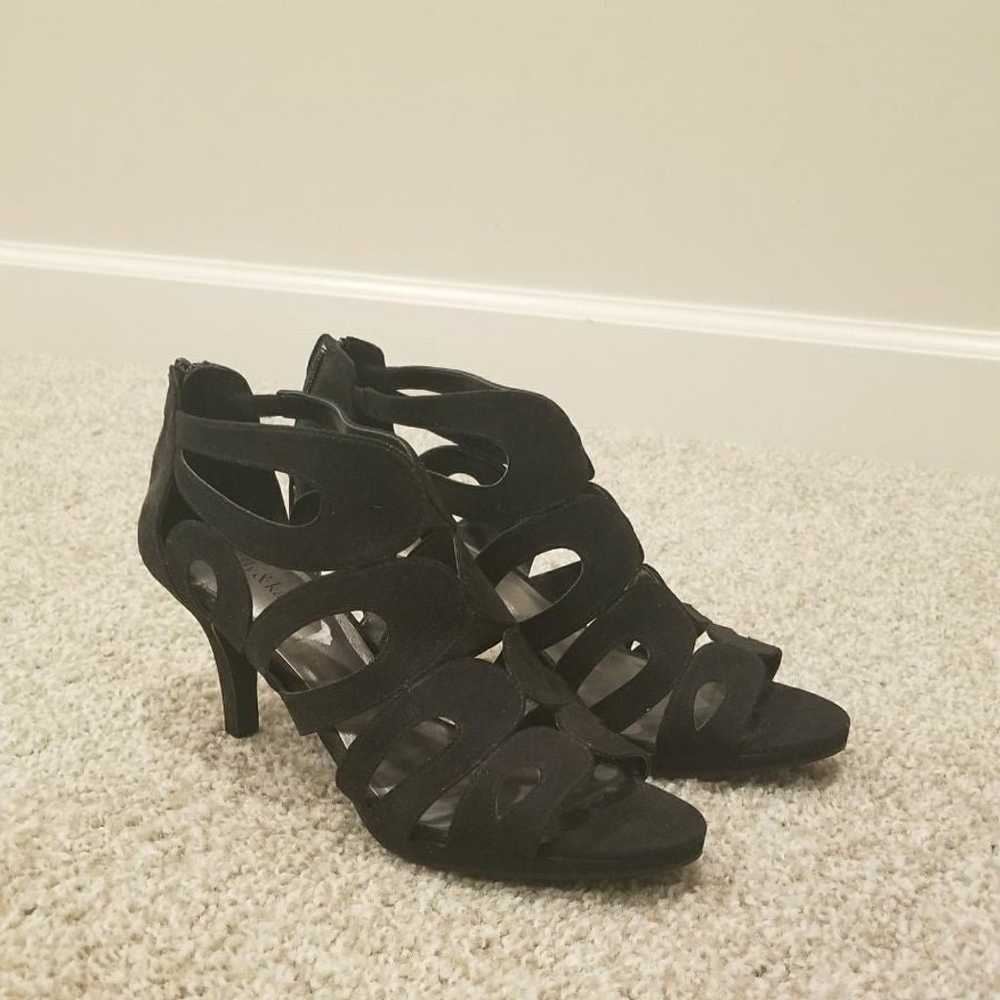 Black heels size 10 - image 1