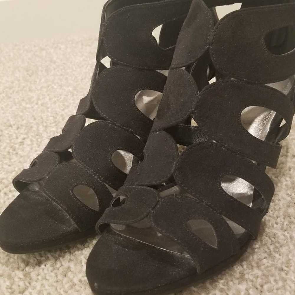 Black heels size 10 - image 6