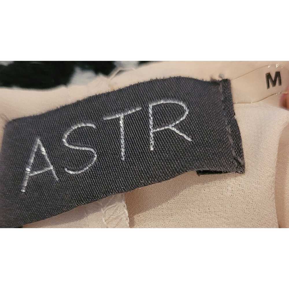ASTR The Label Cream Lace Mini Boho Shift Size M - image 5