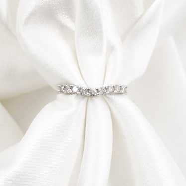 Curved Prong Set Natural Diamond Classic Wedding B