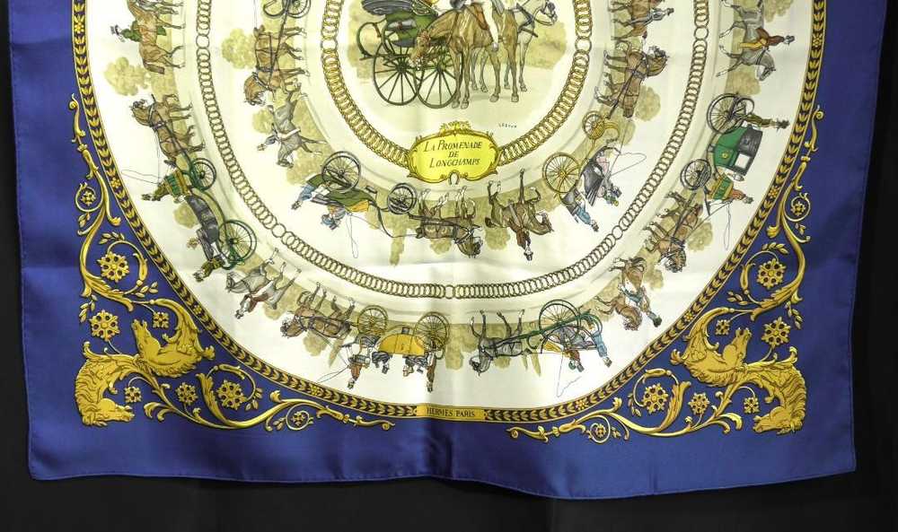 HERMES Large Format Scarf Carre 90 D76 - image 8