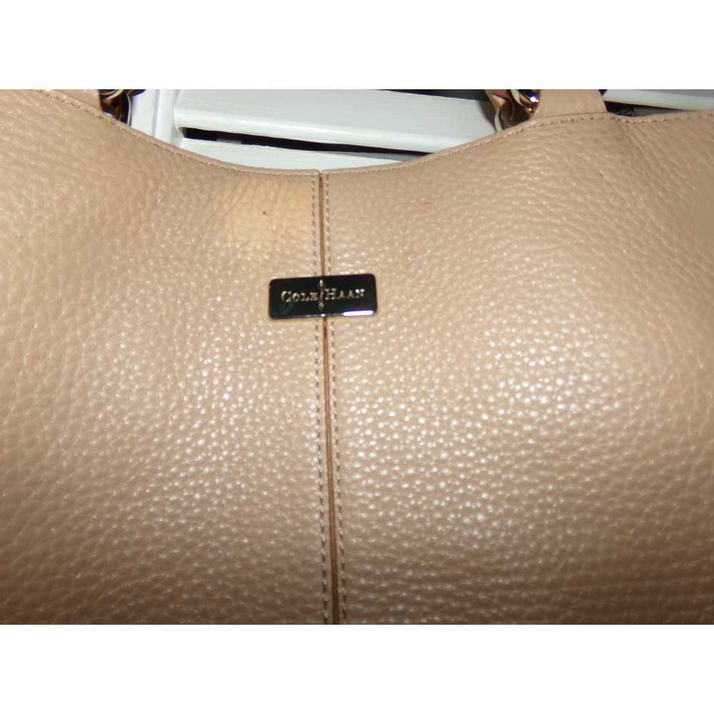 Cole Haan tan pebbled leather shoulder bag Excell… - image 2