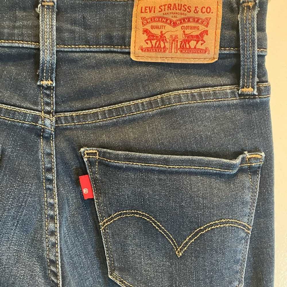 Levi's 314 Shaping Straight Leg Jeans Size 25 - image 5