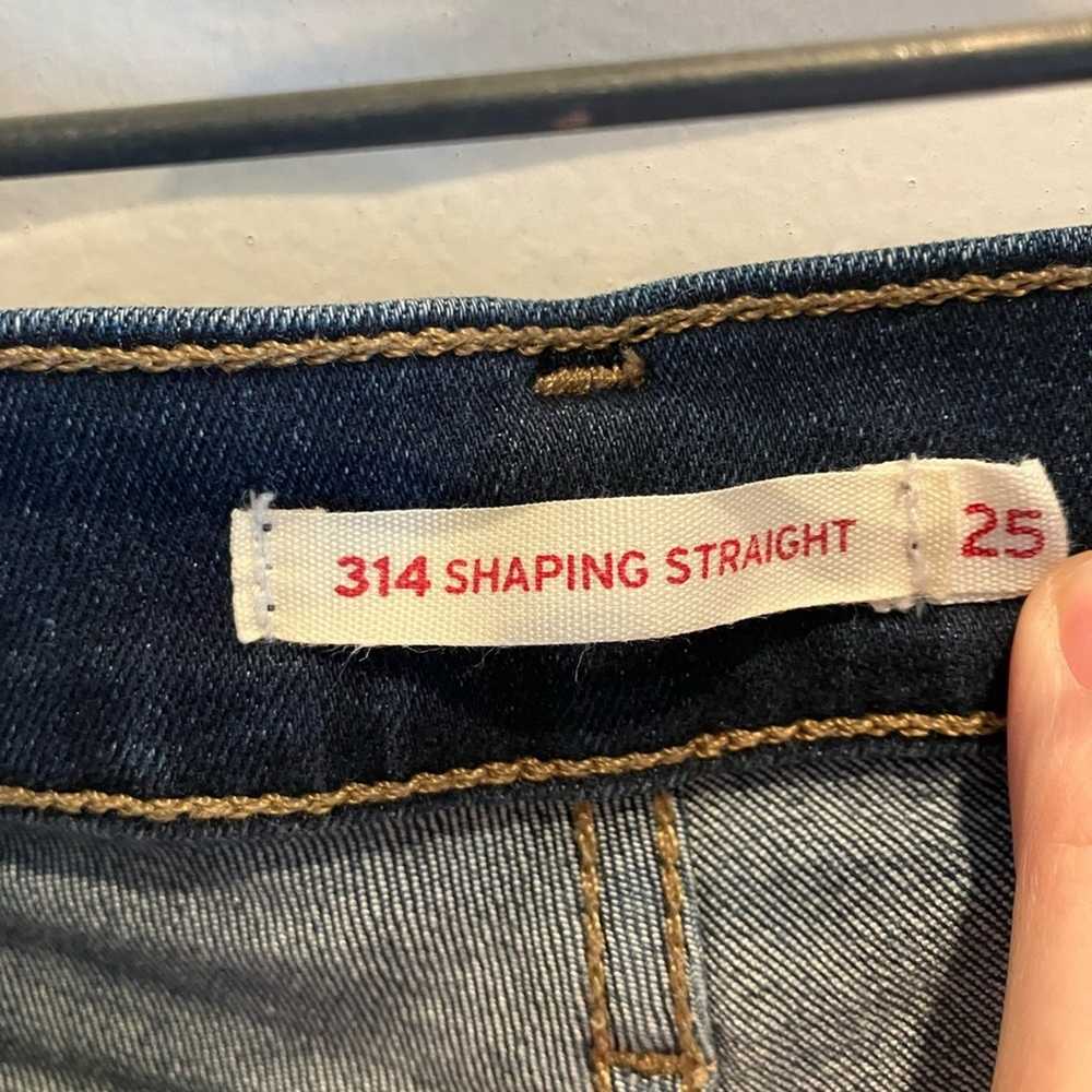 Levi's 314 Shaping Straight Leg Jeans Size 25 - image 6