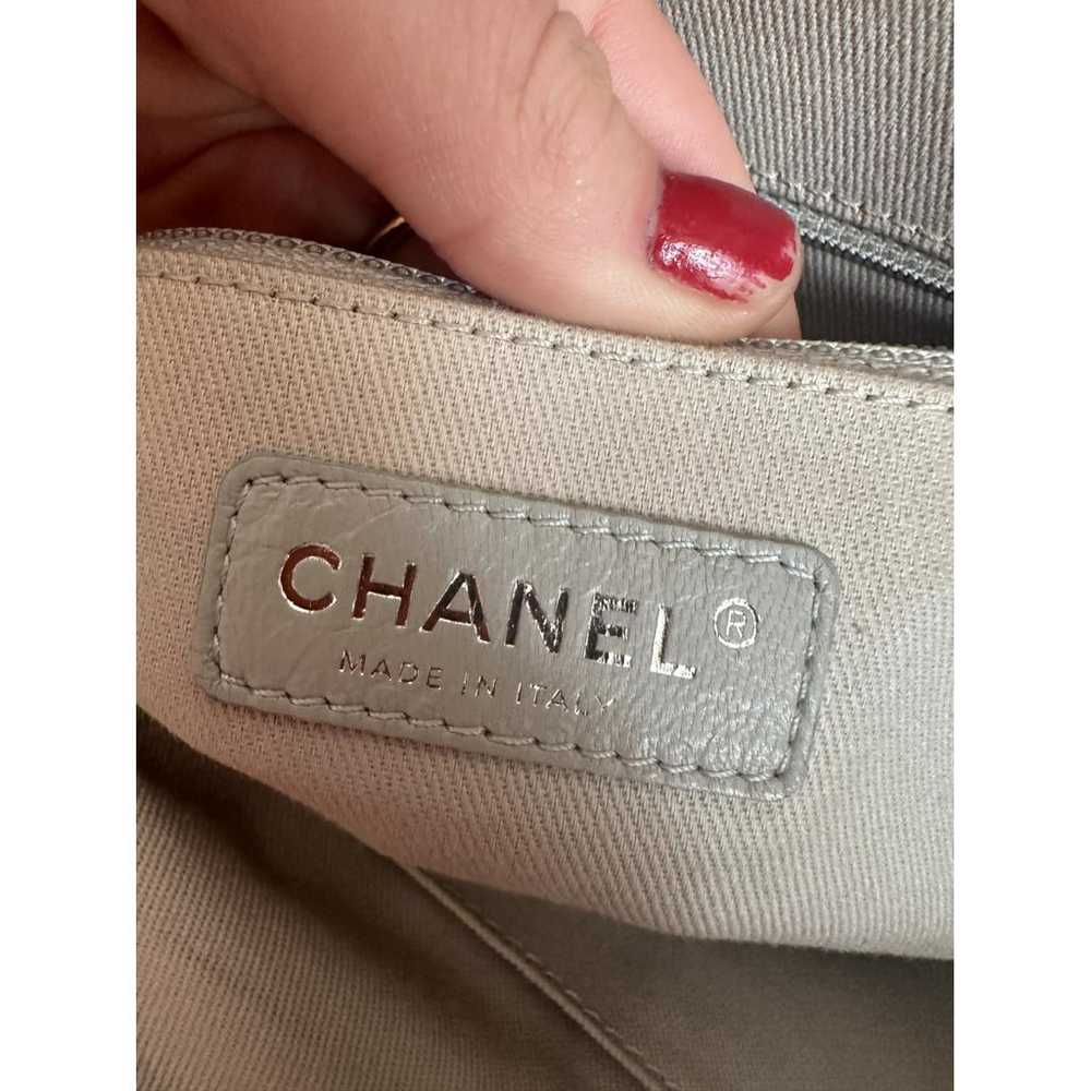 Chanel Deauville leather tote - image 6