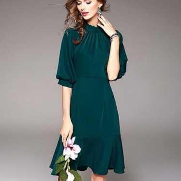 METISU Elegant Green Dress - image 1
