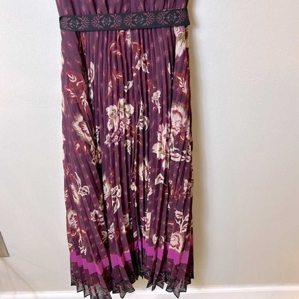 NEW WHBM Sleeveless Mixed-Print pleated skirt Mid… - image 10