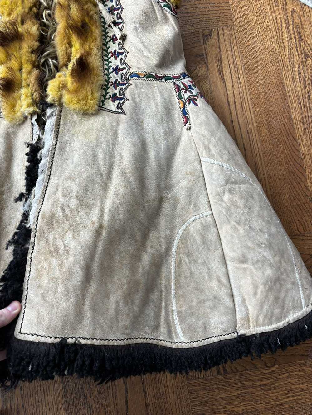 Antique × Sheepskin Coat × Vintage Antique Embroi… - image 12