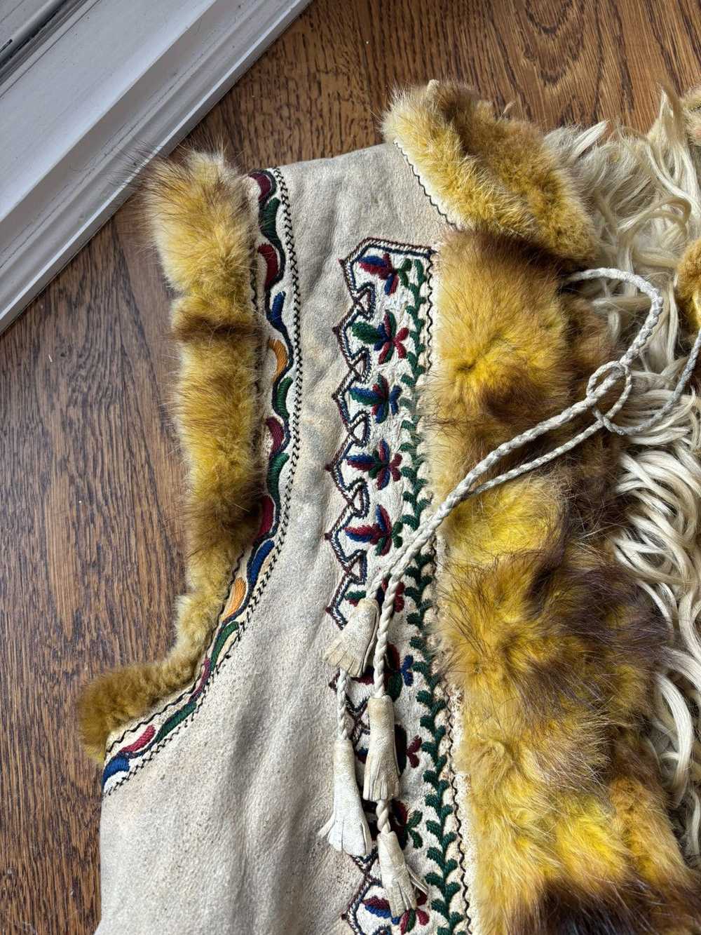 Antique × Sheepskin Coat × Vintage Antique Embroi… - image 6