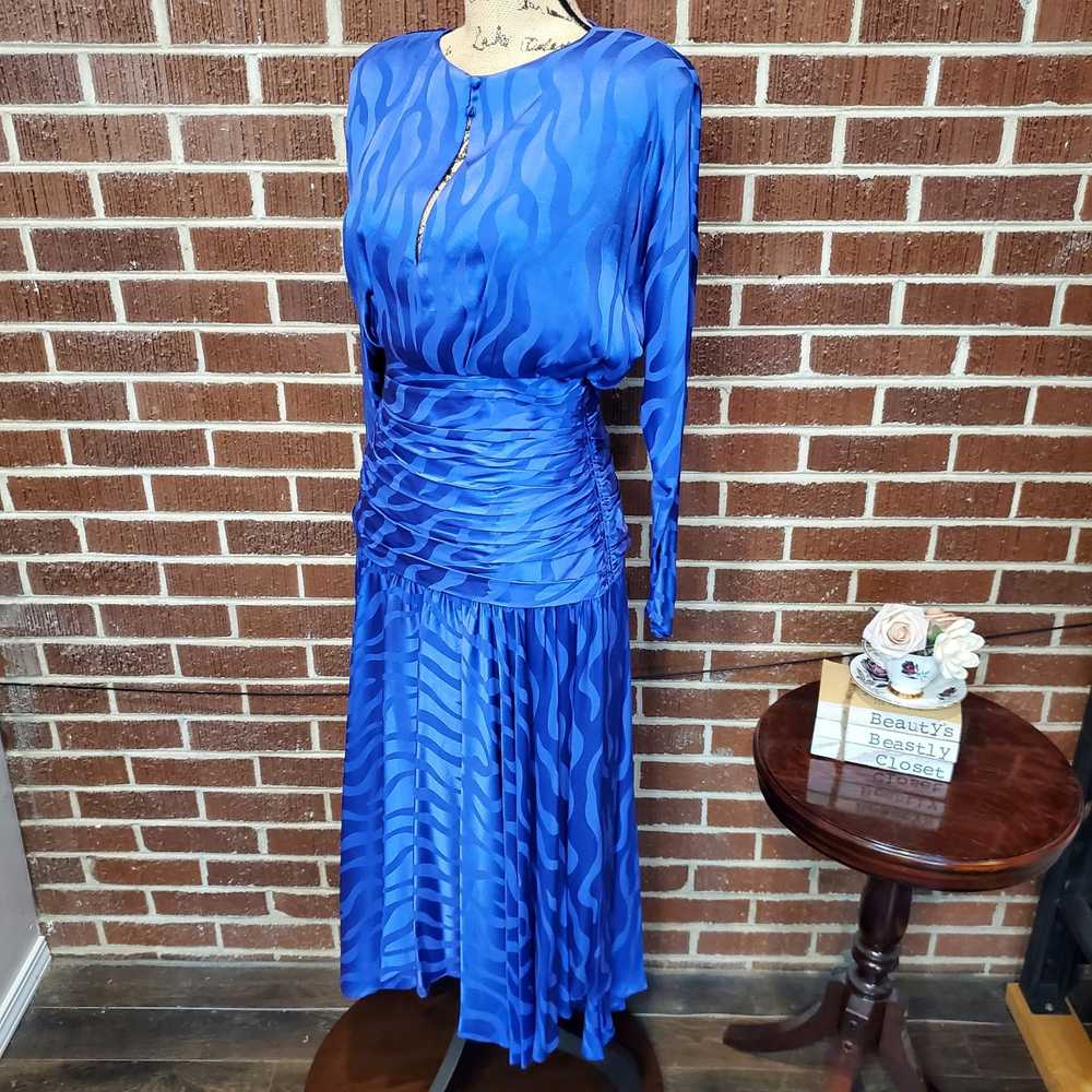 A J Bari Blue Zebra Jacquard Vintage Silk Drop Wa… - image 3