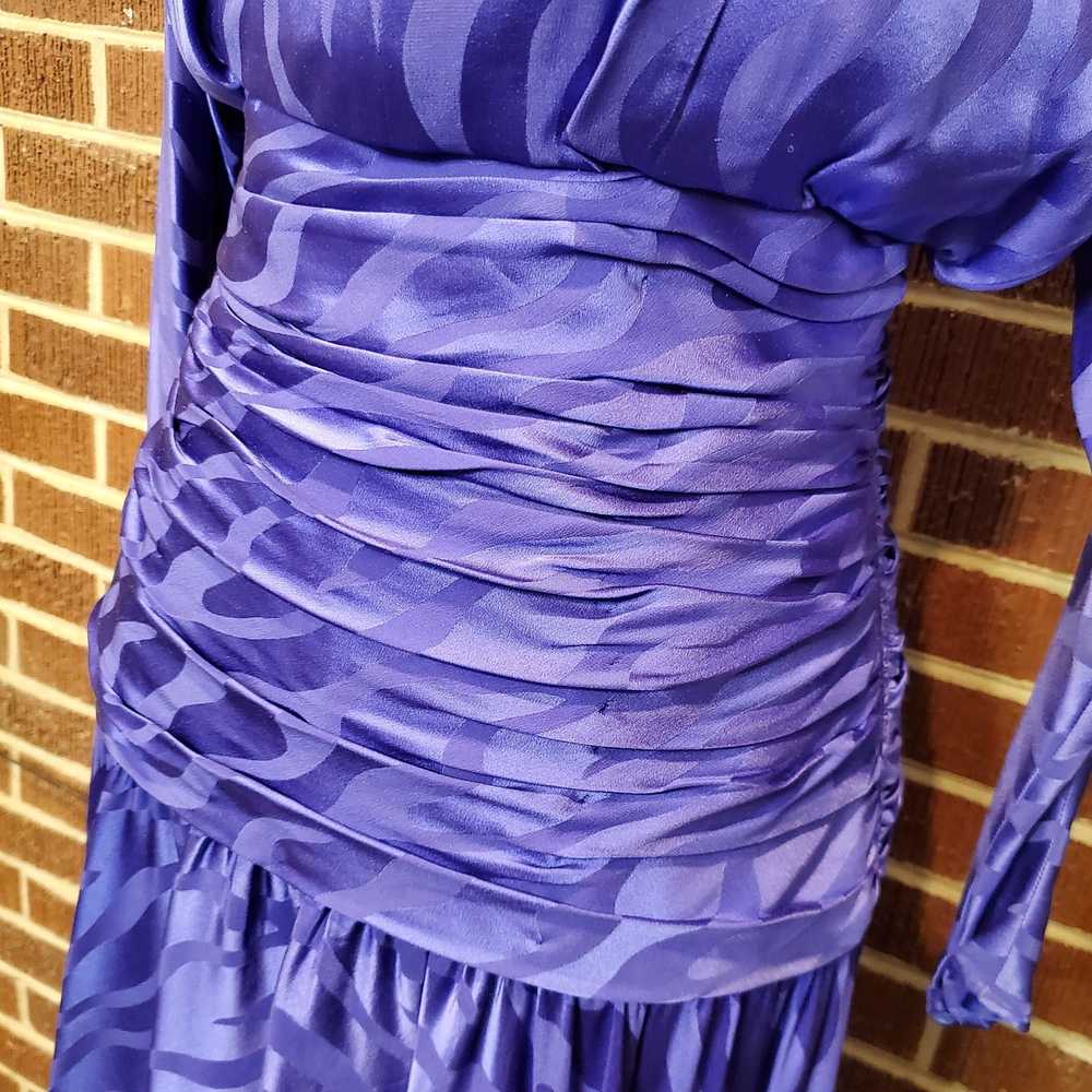 A J Bari Blue Zebra Jacquard Vintage Silk Drop Wa… - image 5