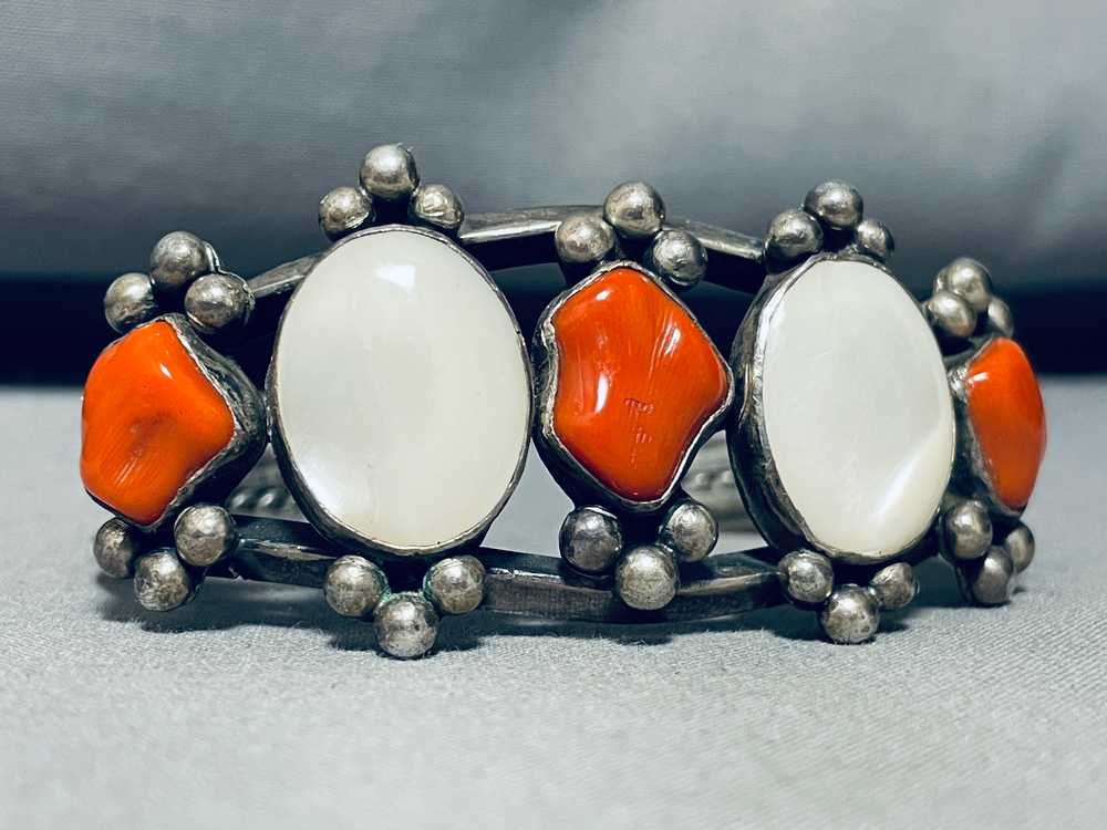 CHUNKY DUNKY!! VINTAGE NAVAJO CORAL PEARL STERLIN… - image 3