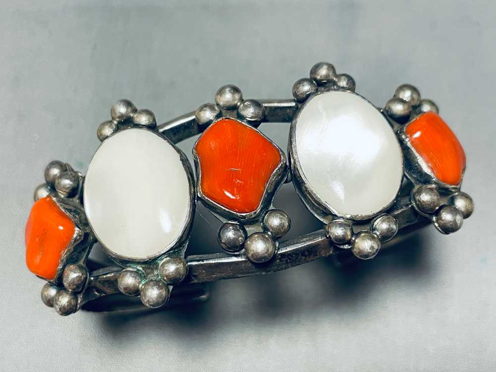 CHUNKY DUNKY!! VINTAGE NAVAJO CORAL PEARL STERLIN… - image 7