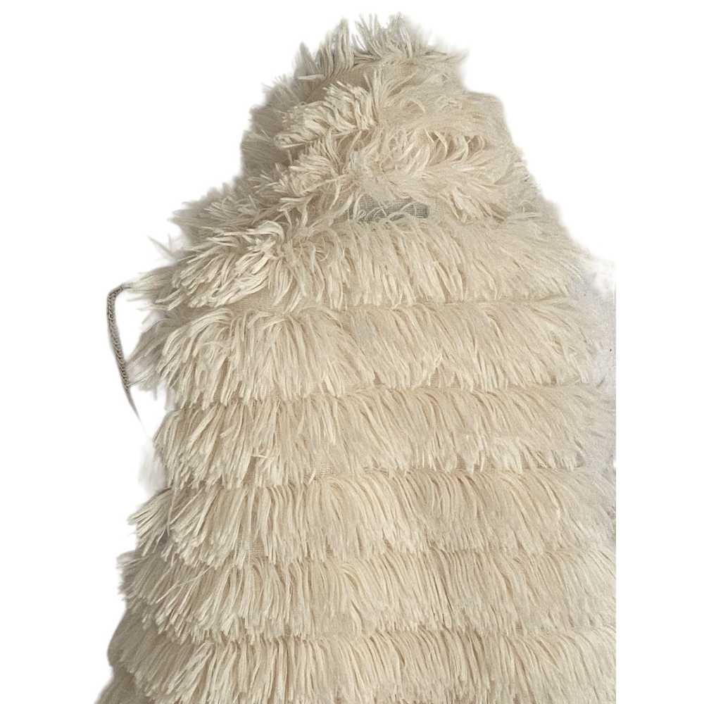 TCEC Woman's Size Medium Cream White Faux Fur Fuz… - image 7