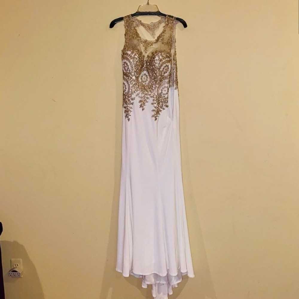 Boutique white & gold prom dress || size medium - image 3